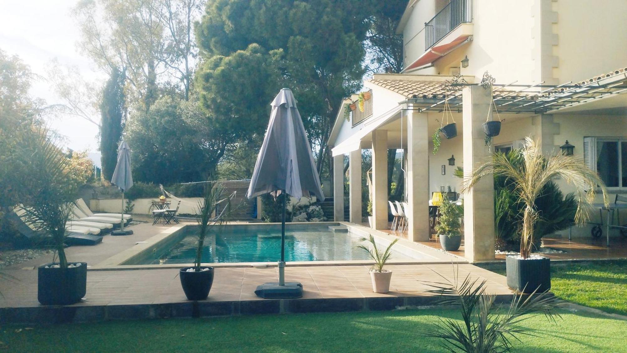 Les Canyes Cottage, Private Villa Resort Piera 객실 사진