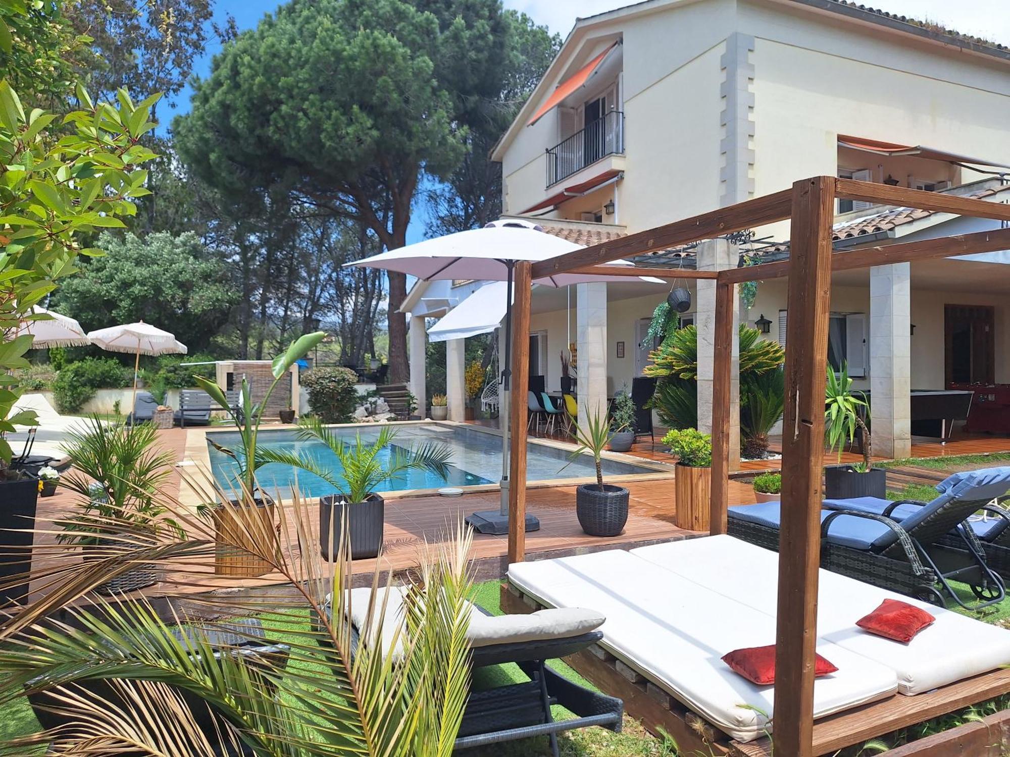 Les Canyes Cottage, Private Villa Resort Piera 외부 사진