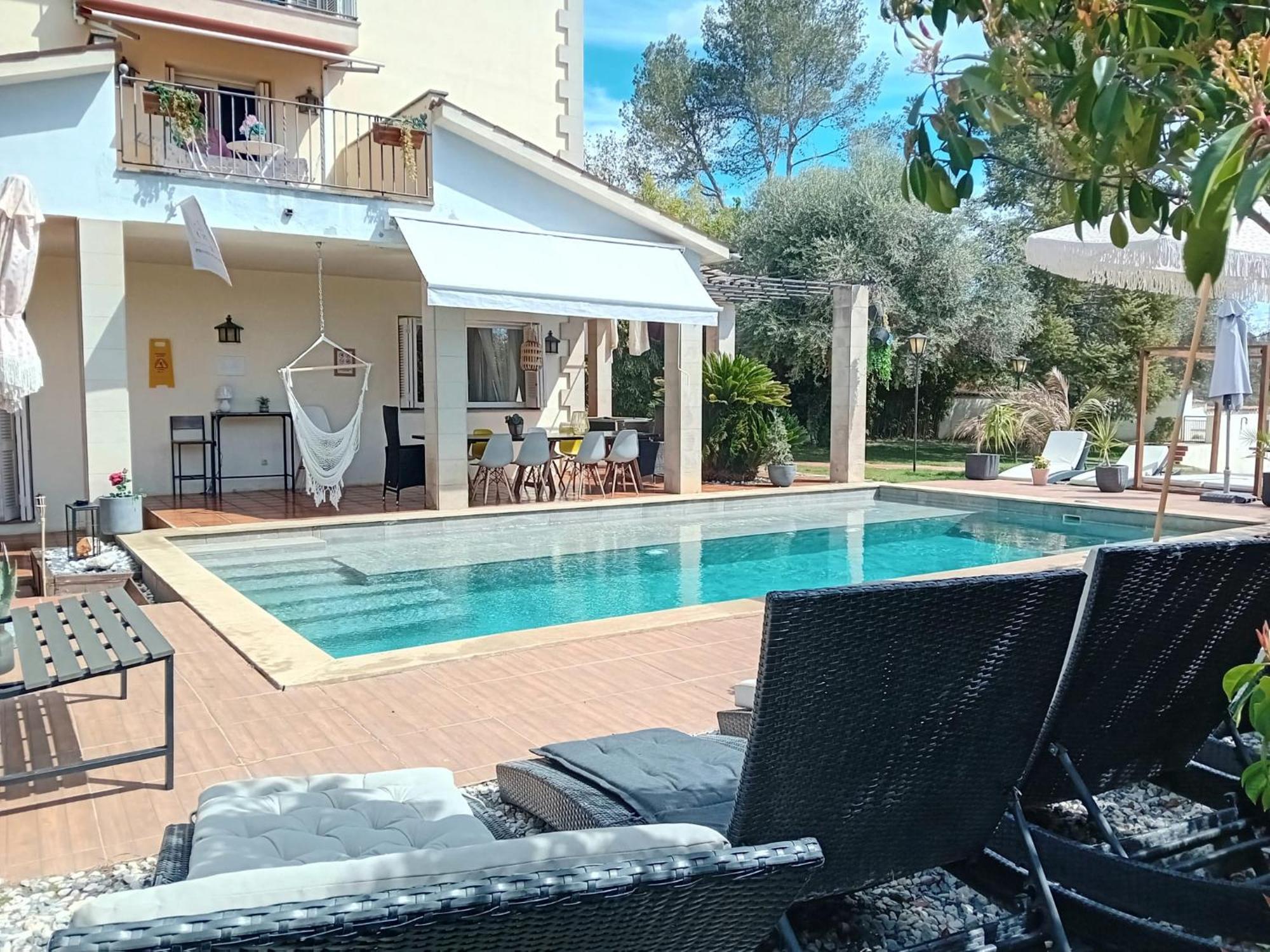 Les Canyes Cottage, Private Villa Resort Piera 외부 사진