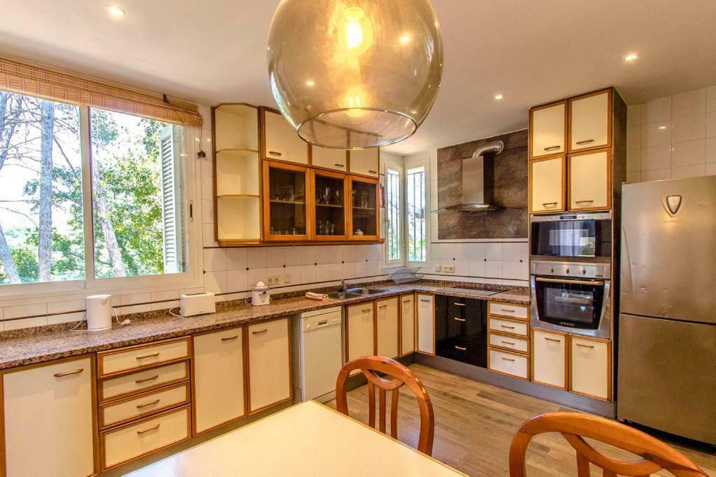 Les Canyes Cottage, Private Villa Resort Piera 외부 사진